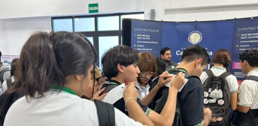 Realiza Cobaes Mazatlán la Feria Vocacional 2025