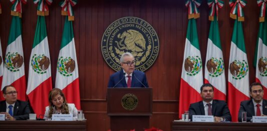 Rocha Moya entrega su cuarto informe y reafirma compromiso con la rendición de cuentas