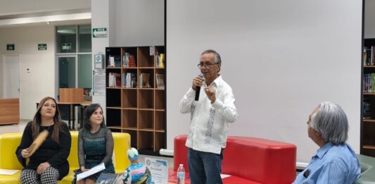 En UTEsc, presenta Arturo Santamaría su libro “Si hablas con Dios, pregúntale si yo te he dejado de amar”.