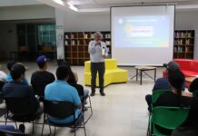 En la Universidad Tecnológica de Escuinapa, clausura rector la Semana Estatal del Conocimiento 2025.