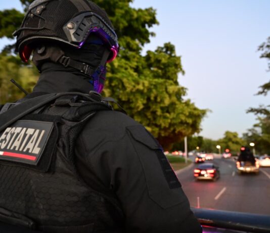 Refuerzan autoridades despliegue operativo de seguridad por Nochebuena y Navidad en comercios y zonas habitacionales de Sinaloa