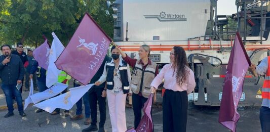 Estrella Palacios da banderazo a paquete de 22 tramos de reencarpetado