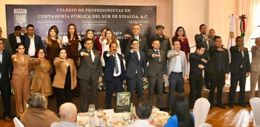 Guillermo Hernández Lizárraga asume la presidencia del Colegio de Contadores del Sur de Sinaloa