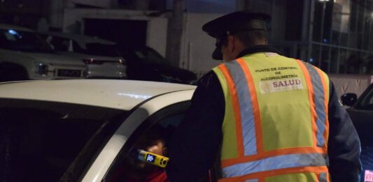 Juez cívico sanciona a 13 conductores durante Alcoholímetro