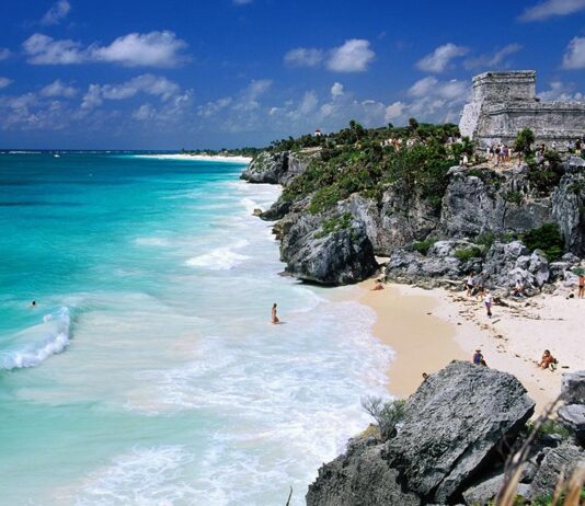 Cofepris alerta por playas no aptas para nadar en vacaciones decembrinas