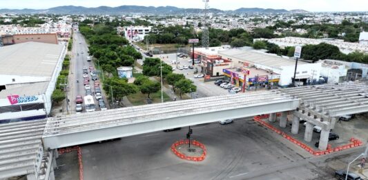 Instalación de trabes del puente vehicular norte podría concluir la noche del lunes