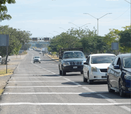 Tragedia y Choques por Topes Frente a la Comunidad El Castillo, al Sur de Mazatlán