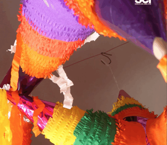 Mary Rendón, 53 Años de Hacer Feliz a los Niños con la Confección de Piñatas