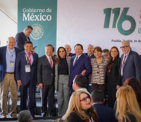 Asiste Gobernador Rocha Moya a Asamblea General Ordinaria del IMSS, encabezada por la presidenta Claudia Sheinbaum