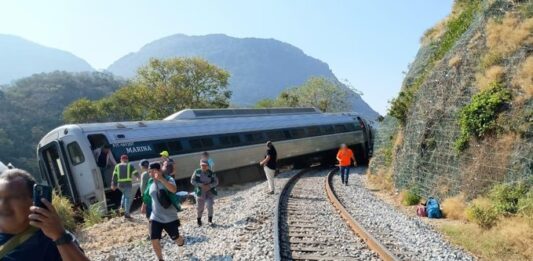 Descarrilamiento del Tren Interoceánico en Oaxaca deja 13 muertos