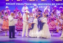 «Fandango» ofrece gran noche de tradición y diversión en el Teatro Ángela Peralta