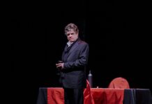 Alejandro Camacho ofrece noche escalofriante durante “El Teatro del Terror”