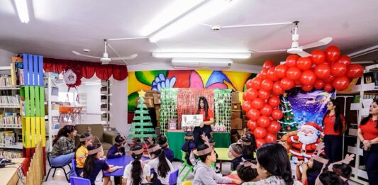 La Magia de la Navidad ilumina la Biblioteca Manuel Bonilla con una enriquecedora posada literaria