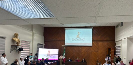 Síndico Procuradora Presenta Informe Anual de Labores en Sesión de Cabildo de Mazatlán