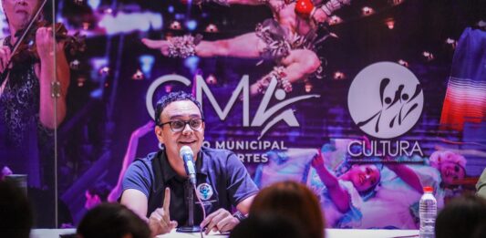 Diálogos de Nuestra Historia concluye con un viaje apasionante por el Universo