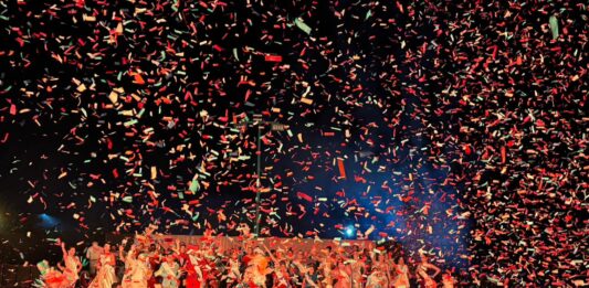 ¡Arriba la Tambora! Eileen Cruz y Guillermo Orrante lideran votaciones tras alegre manifestación de Carnaval 2026