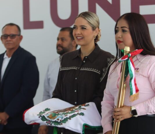 Inaugura Estrella Palacios techumbre y cancha de usos múltiples en Primaria Francisco I. Madero, en Escamillas