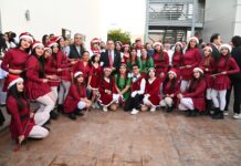 Símbolo de reunión y fraternidad entre las y los universitarios, realiza el Rector Jesús Madueña el tradicional Encendido del Árbol y encabeza el Festival Navideño UAS 2025