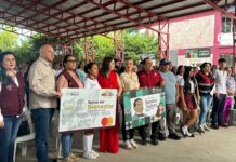 Entregan tarjetas de la Beca Benito Juárez a 617 nuevos beneficiarios en Mazatlán