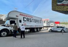 Atienden percance con transporte de carga Castores en el Libramiento Luis Donaldo Colosio