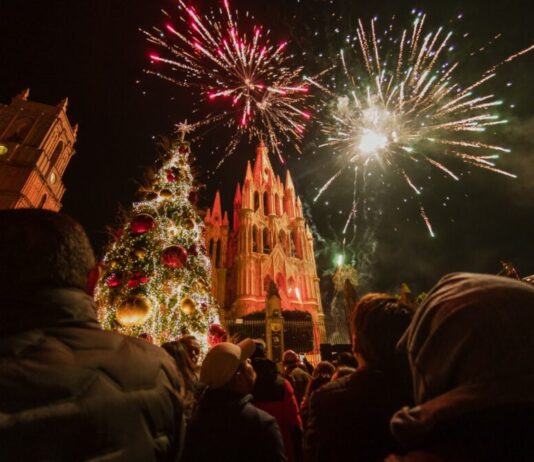 El fin de año no solo es fiesta, sino un ritual de renovación y pertenencia; celebraciones como mecanismo para refrescar vínculos y ordenar el tiempo