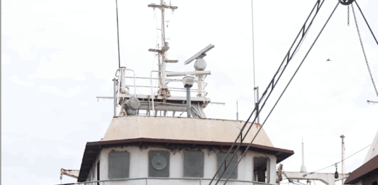 El Bonfil a Más de Tener un “Cementerio” de Barcos Hundidos, hay Otros 300, Muchos de Ellos, como “Chatarra Flotante”