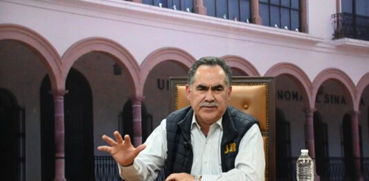 La UAS cerró un año complicado gracias al apoyo del Gobernador y, a pesar de las deudas que existen, hay buenas expectativas por los ajustes que se realizarán trabajando en equipo, afirmó el Rector Jesús Madueña