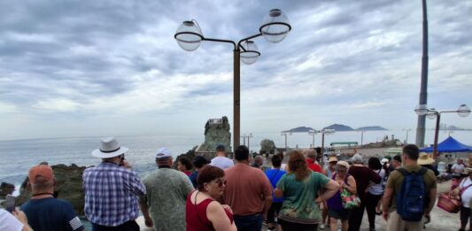 Recibe Mazatlán a más de 14 mil cruceristas en una semana
