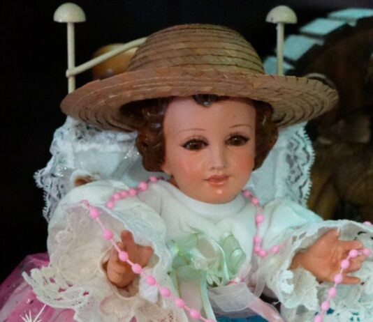 El 2 de Febrero, “Día de la Candelaria”, el Ritual de Presentar al “Niño Dios” en las Iglesias, Dice Sandra Ortega