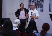 Martin Chalifour, concertino de la Filarmónica de Los Ángeles, imparte cátedra de excelencia en Mazatlán