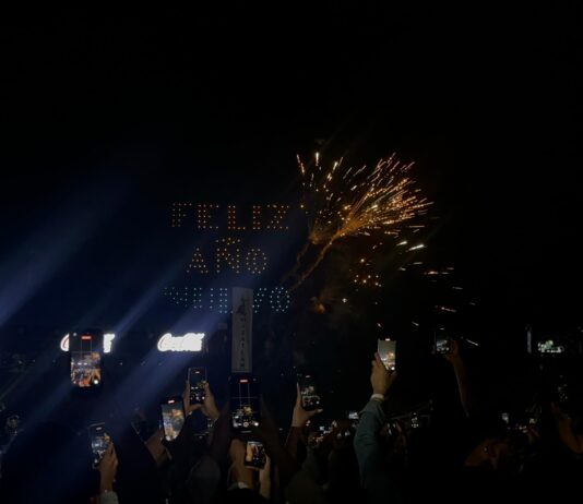 Mazatlán da la bienvenida al 2026 con gran celebración en el malecón
