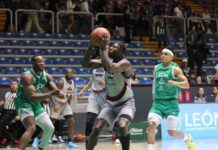 Poder físico y eficiencia élite: Tyree Robinson se une a Venados Basketball