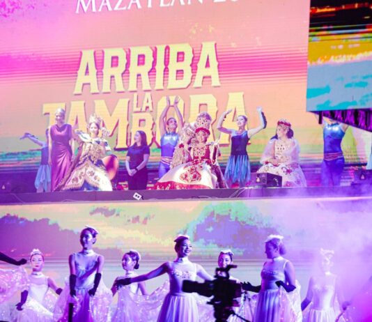 Eileen l y Noelia l recibe sus atributos reales como Reinas del Carnaval Infantil de Mazatlán 2026 “Arriba la Tambora”