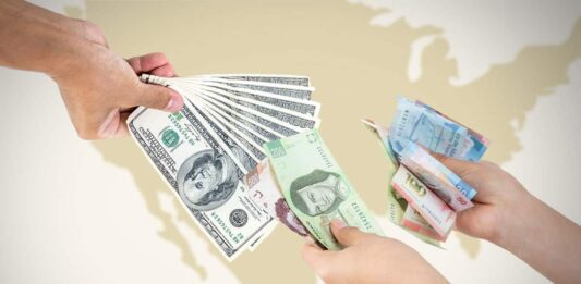 Factores externos impulsan la fortaleza del peso mexicano en el mercado cambiario