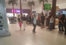 Largas Filas en Mazatlán para Ponerse la Vacuna Contra el Sarampión