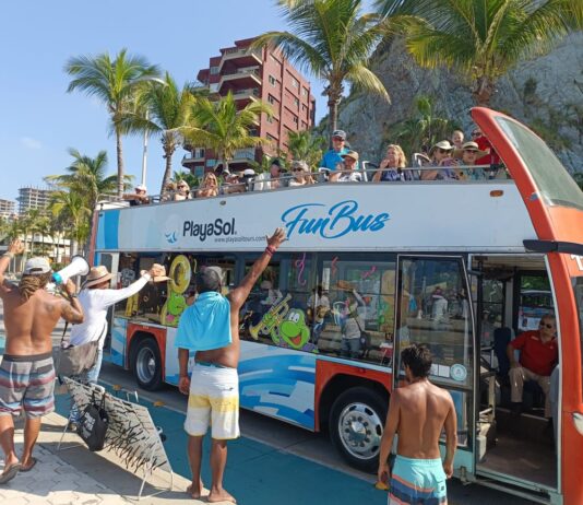Recibe Mazatlán a más de 3,900 cruceristas en el último día de Carnaval