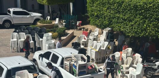 Retienen 2 mil 500 sillas en desfiles del Carnaval: Oficialía Mayor