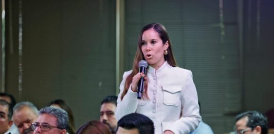 Prevé Mazatlán captar una derrama económica de 1,100 millones de pesos durante el Carnaval 2026