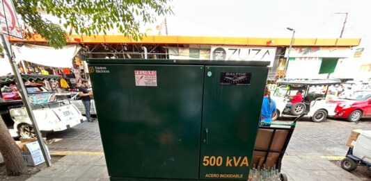 Avanzan los Trabajos de Reinstalación de los Medidores del Mercado “José María Pino Suárez” en Mazatlán