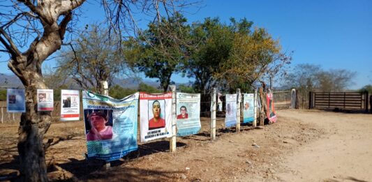 Colectivos protestan en El Verde ante falta de avances en identificación de cuerpos
