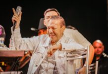 Miles de almas cantan con Julio Preciado y sus invitados en Olas Altas, en una gran noche del Carnaval de Mazatlán 2026