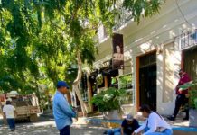 Gobierno de Mazatlán atiende 60 baches en el Centro Histórico