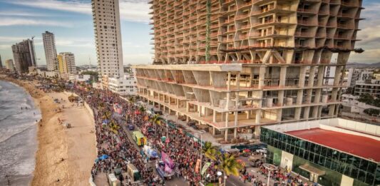Carnavales de Sinaloa generan más de mil 339 millones de pesos y atraen a 866 mil asistentes