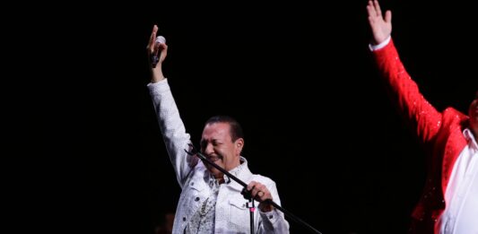 El hijo pródigo volvió a casa: Julio Preciado hizo vibrar Olas Altas en este lunes de Carnaval 🎺