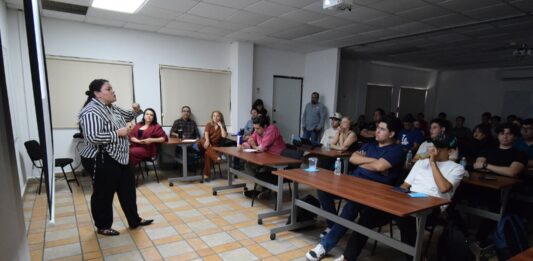 Fomenta la UAS cultura de finanzas personales a través de taller especializado, para pasar del gasto impulsivo al control estratégico del dinero