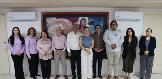 Rector de UTEsc presenta cuarto informe trimestral de actividades de 2025 ante Consejo Directivo.