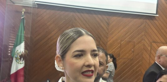 Playas de Mazatlán están limpias y seguras para Semana Santa: Estrella Palacios