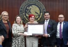 Entrega Congreso premio “Norma Corona Sapién” a la activista Yesenia Rojo