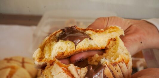 Con ganas de salir adelante, madre soltera emprende la panadería “La Rústica”