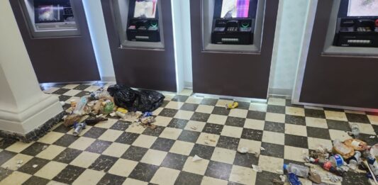 Policía Municipal detiene a un hombre por causar actos de molestia